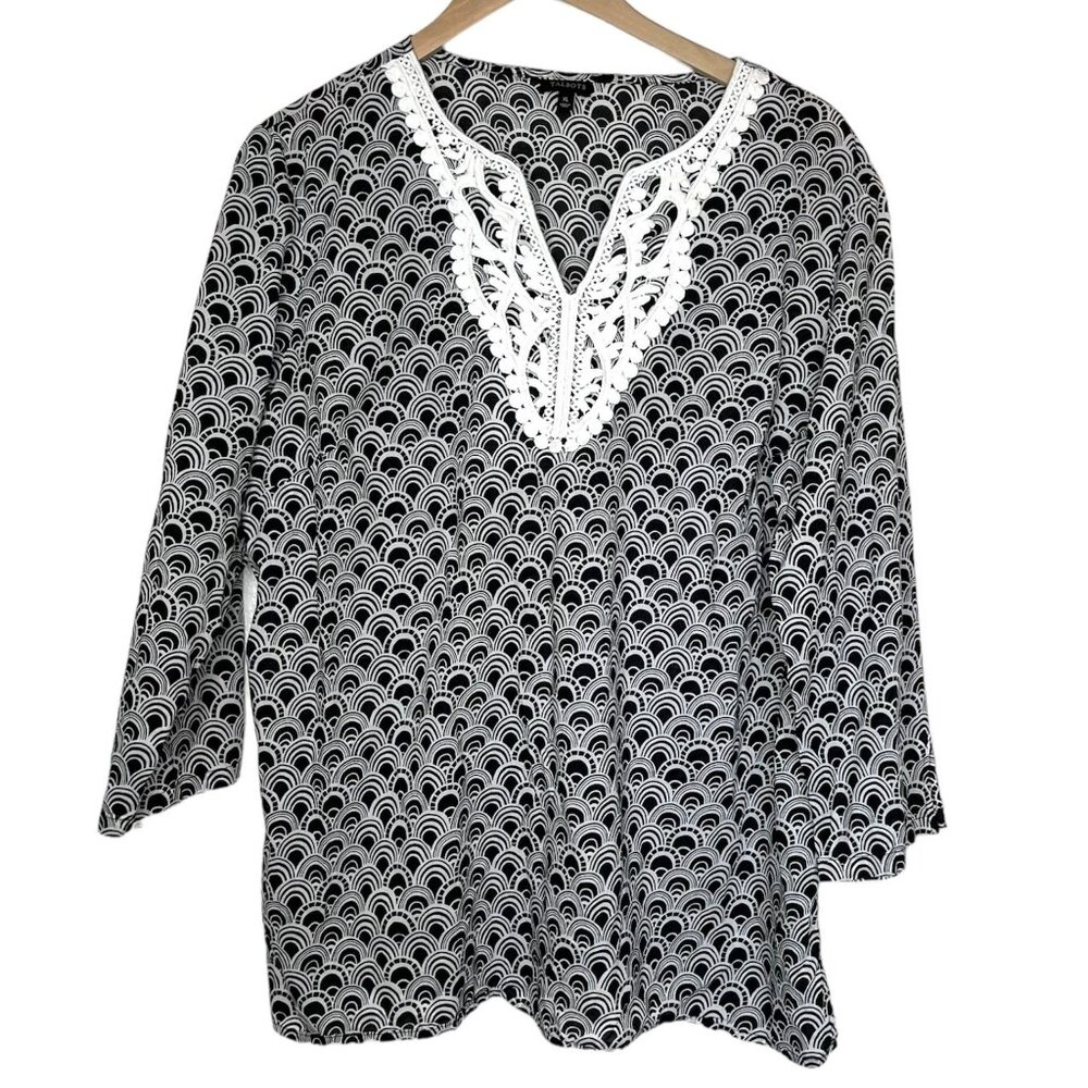 Talbots Women's Black & White geometric Cotton crochet Trim Top V-Neck Size XL